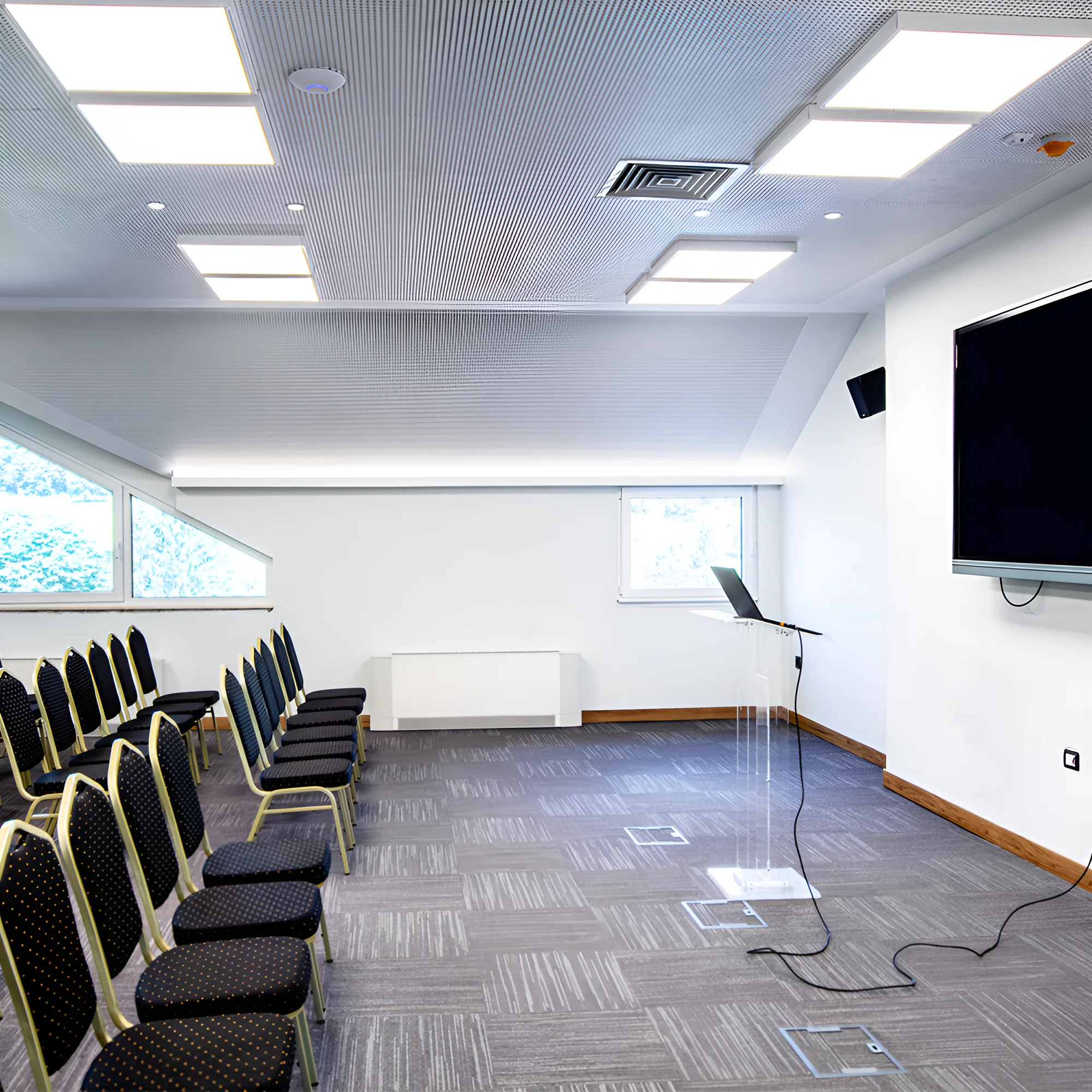 LED PANEL NADGRADNI KVADRATNI 18W BELI 3000K LED PANEL NADGRADNI KVADRATNI 18W BELI 3000K